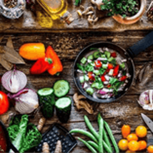 El hierro solo se puede obtener a través de los alimentos El hierro solo se puede obtener a través de los alimentos