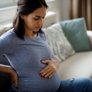 La preeclampsia es una complicación que solo se da en el embarazo. La preeclampsia durante el embarazo.