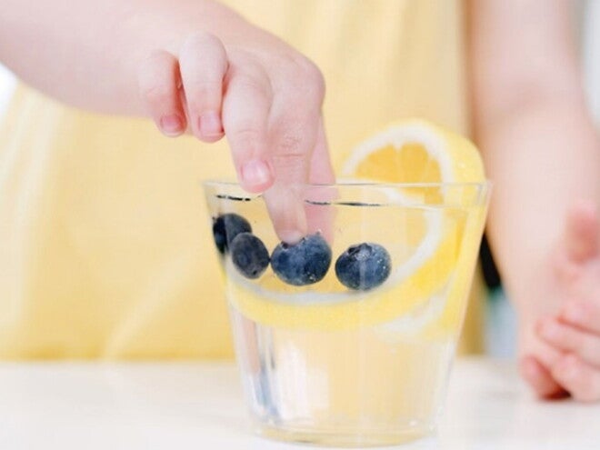 Alimentación y desnutrición infantil Alimentación y desnutrición infantil