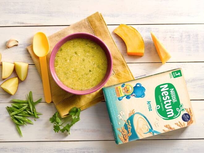Sopa de pollo con NESTUM® Arroz Sopa de pollo con NESTUM® Arroz